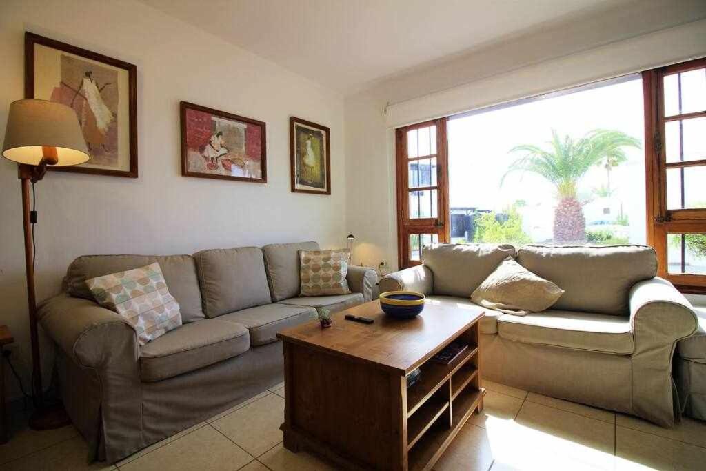 Casa Barbara En Playa Bastian Apartment Costa Teguise Exterior photo