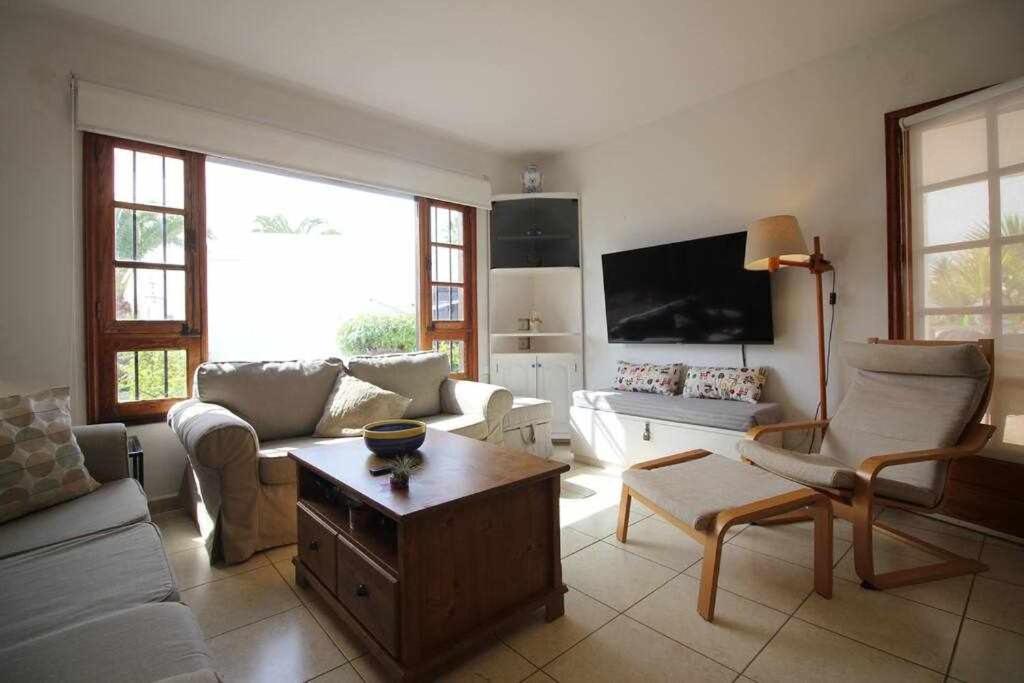 Casa Barbara En Playa Bastian Apartment Costa Teguise Exterior photo